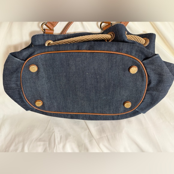 Michael Kors Navy and Tan Shoulder Bag - Gently Used - Picture 8 of 9